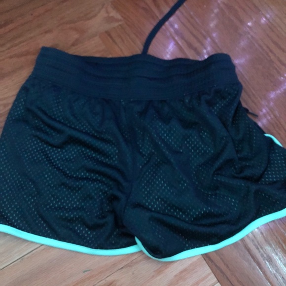 Shorts - Picture 2 of 3